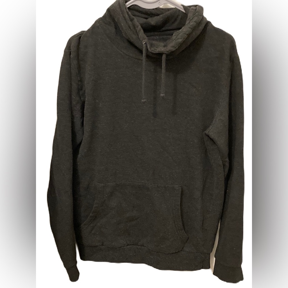 “Forever 21”  Men’s sweater